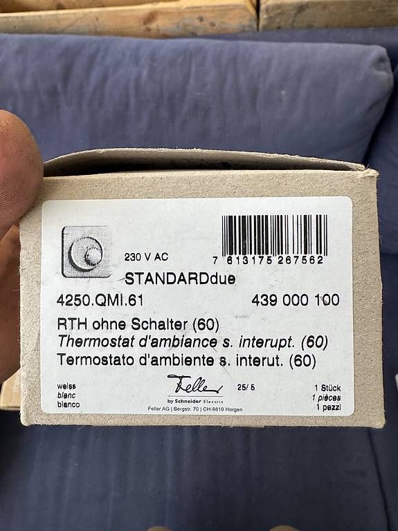 Interruttori: UP Raumthermostat Standart Due  – Usato da Wald Ar venduto da and_hd2f 2