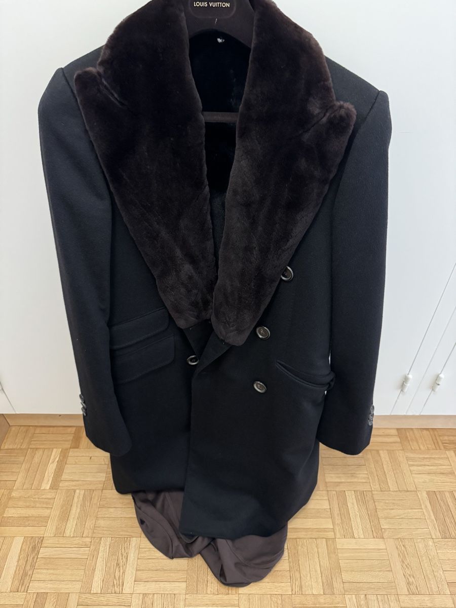 Cappotti: Luxury Men's Winter Coat with Fur that removable – Nuovo (secondo la descrizione) da Genève venduto da sev_7xlt