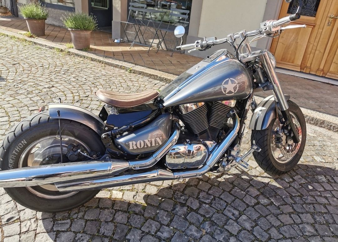 Suzuki Chopper: Suzuki Intruder 1500 Bobber – Usato da Hombrechtikon venduto da Chrislee1 2