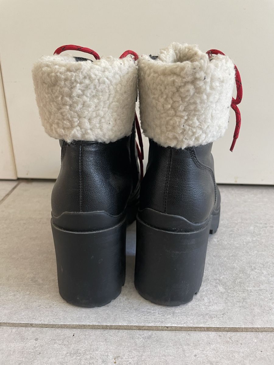 Scarpe da donna: Nine West Leather Boots – Nuovo (secondo la descrizione) da Roche VD venduto da closetcleanse 4