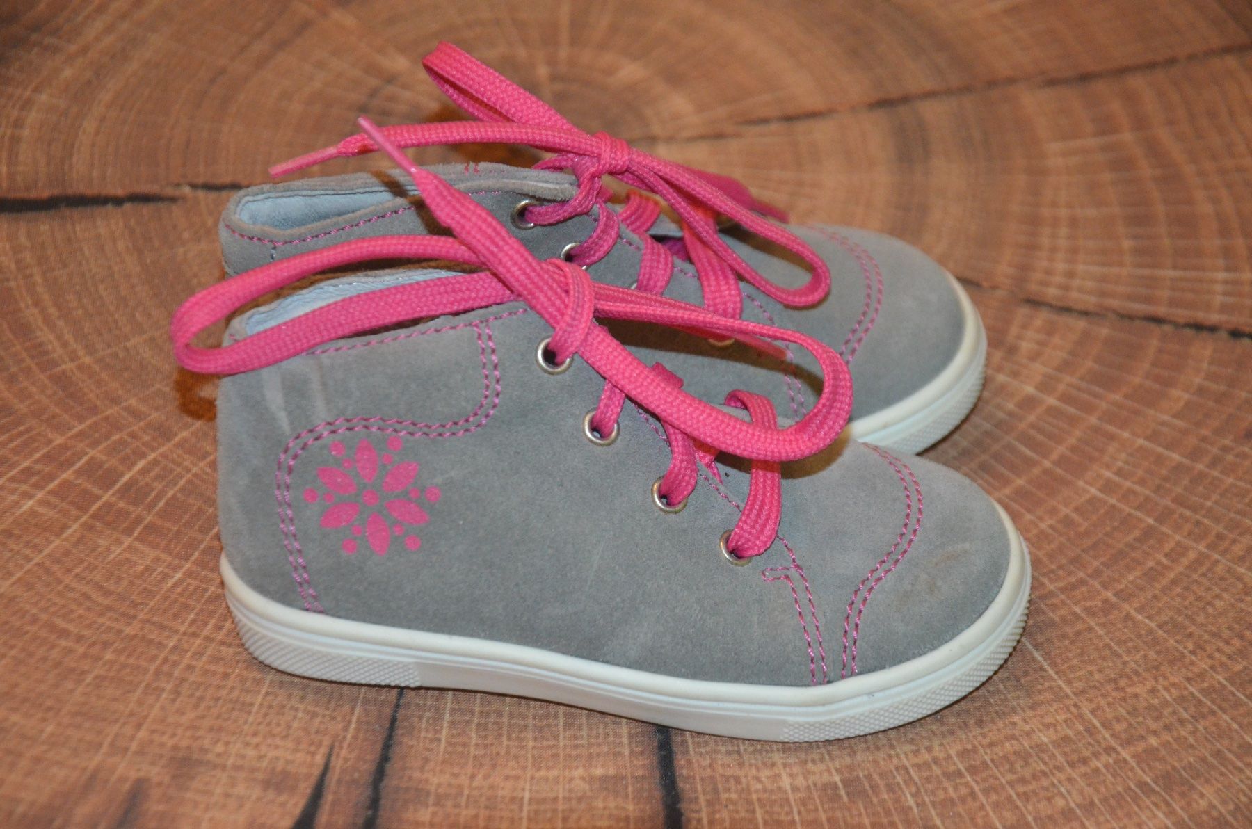 Scarpe per ragazze: NO 21 – Usato da Chiasso venduto da Dolly015