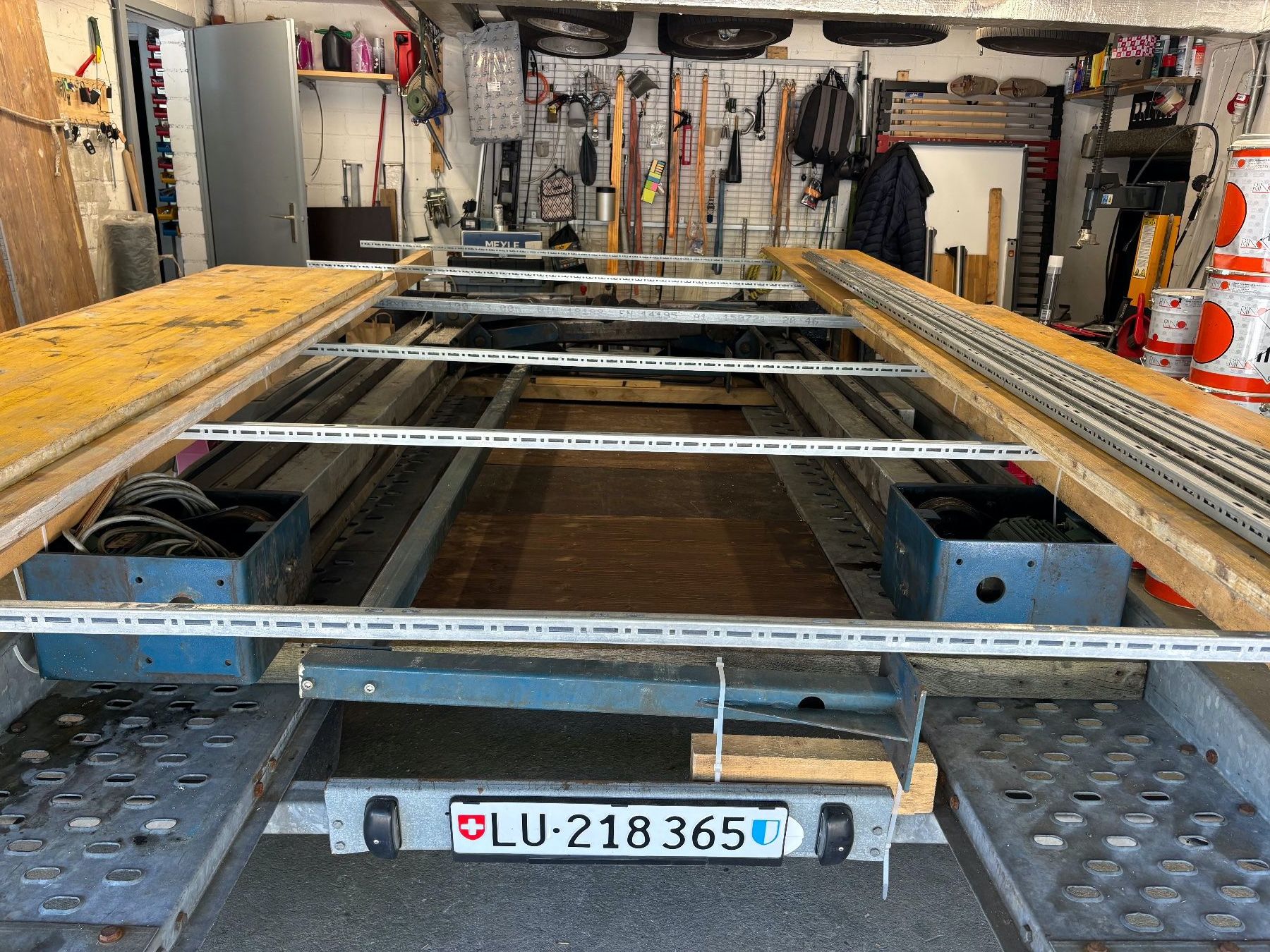 Piattaforme elevatrici & Crick: Hebebühne, Autolift – Usato da Emmenbrücke venduto da car08