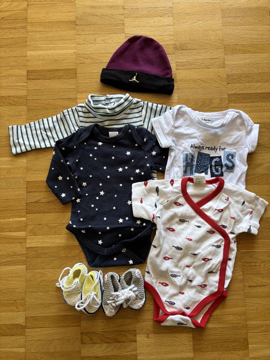 Lotti & Set di vestiti: Baby Kleider – Usato da Meggen venduto da luheidy