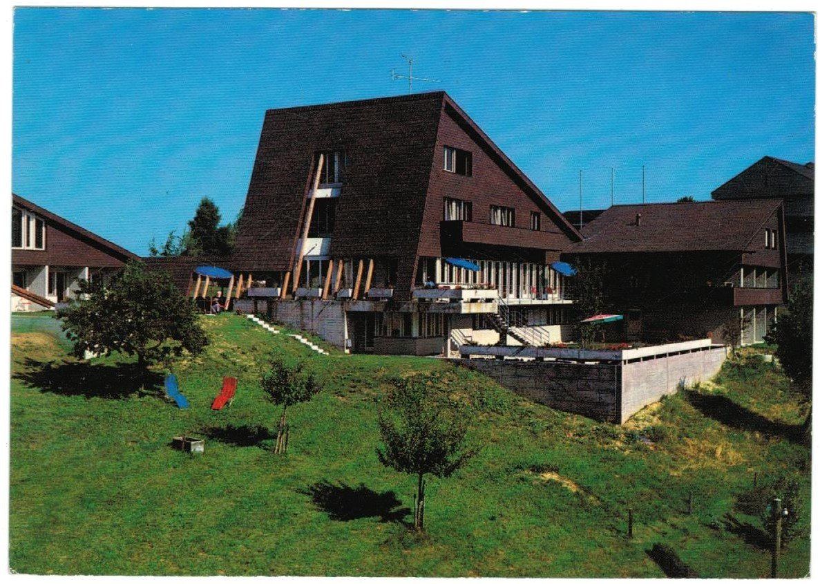 Cartoline postali: AK Ferienhaus Hemberg 1971 – Usato da Zürich venduto da Tolima194