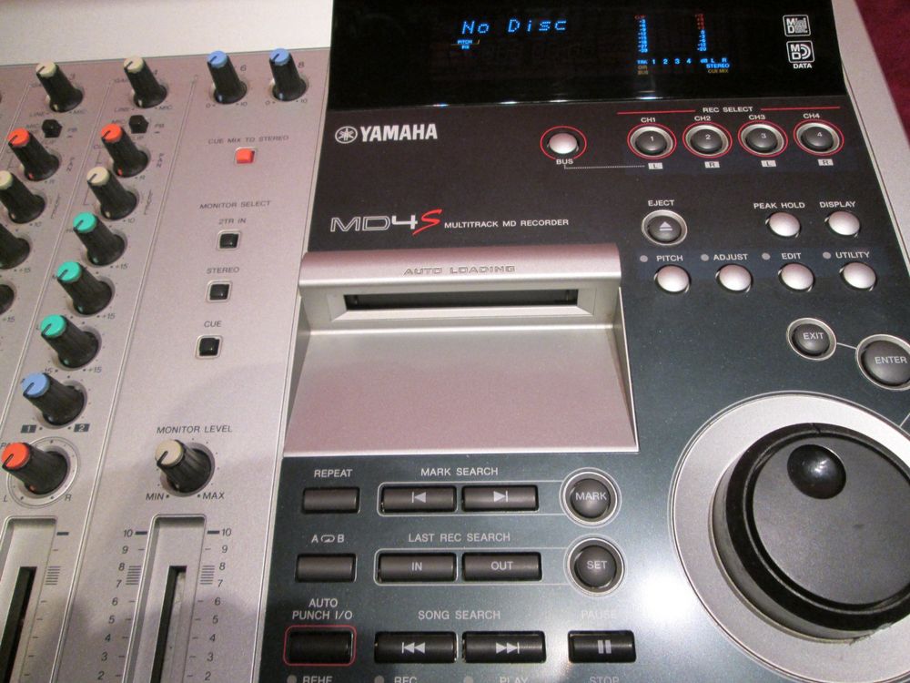 Yamaha MD4 S MultitrackMiniDisk Recorder Kaufen auf Ricardo