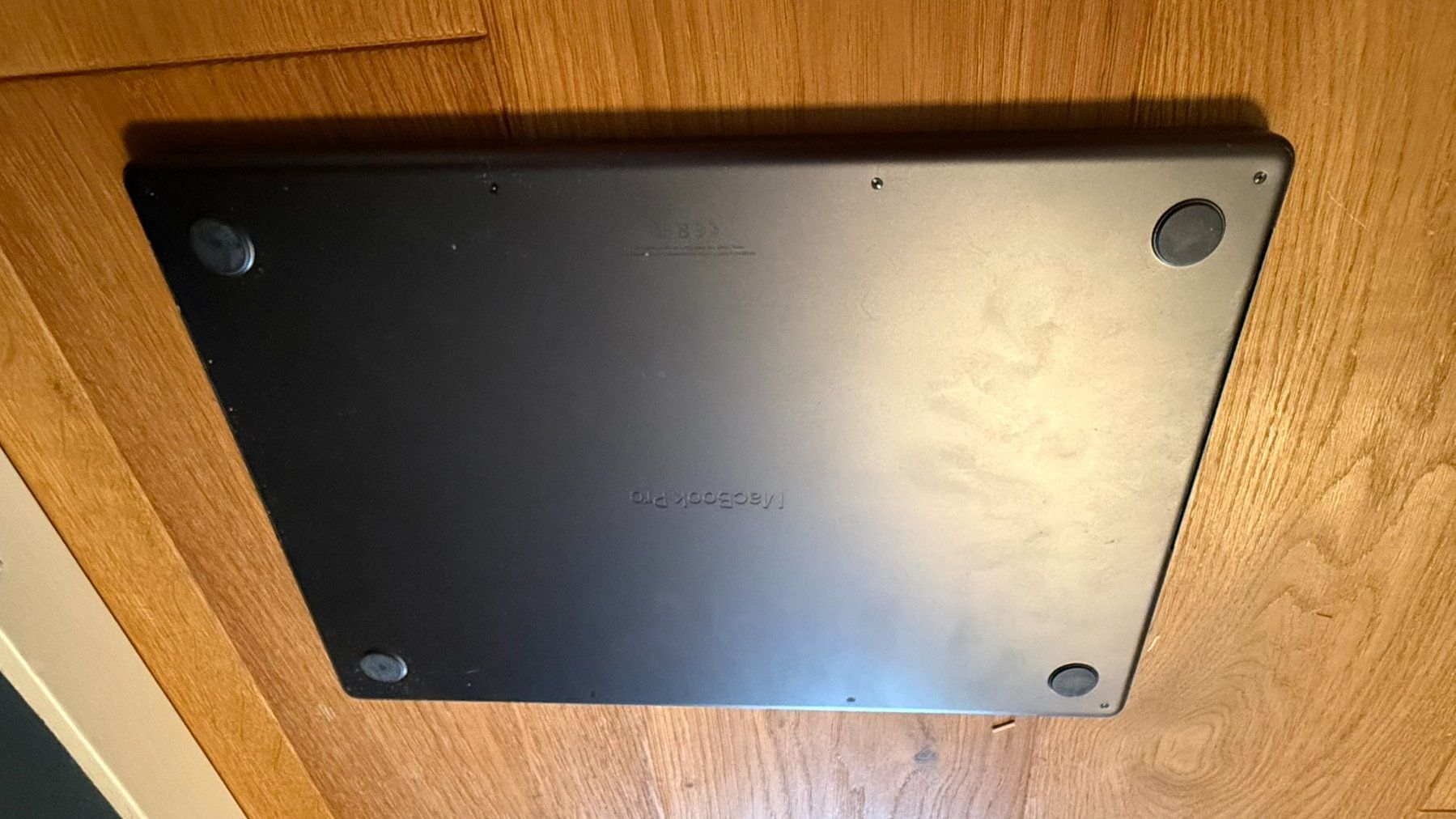 Apple Notebooks: Apple 16" MacBook Pro - Space Schwarz – Gebraucht aus Hagendorn von jaffakj 2