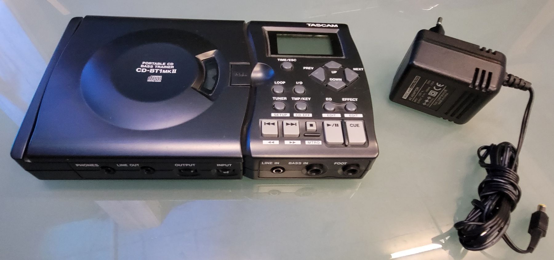 Tascam Lettore multimediale portatile: Tascam CD-BT1 MK II – Usato da Oberengstringen venduto da kimbo26 2