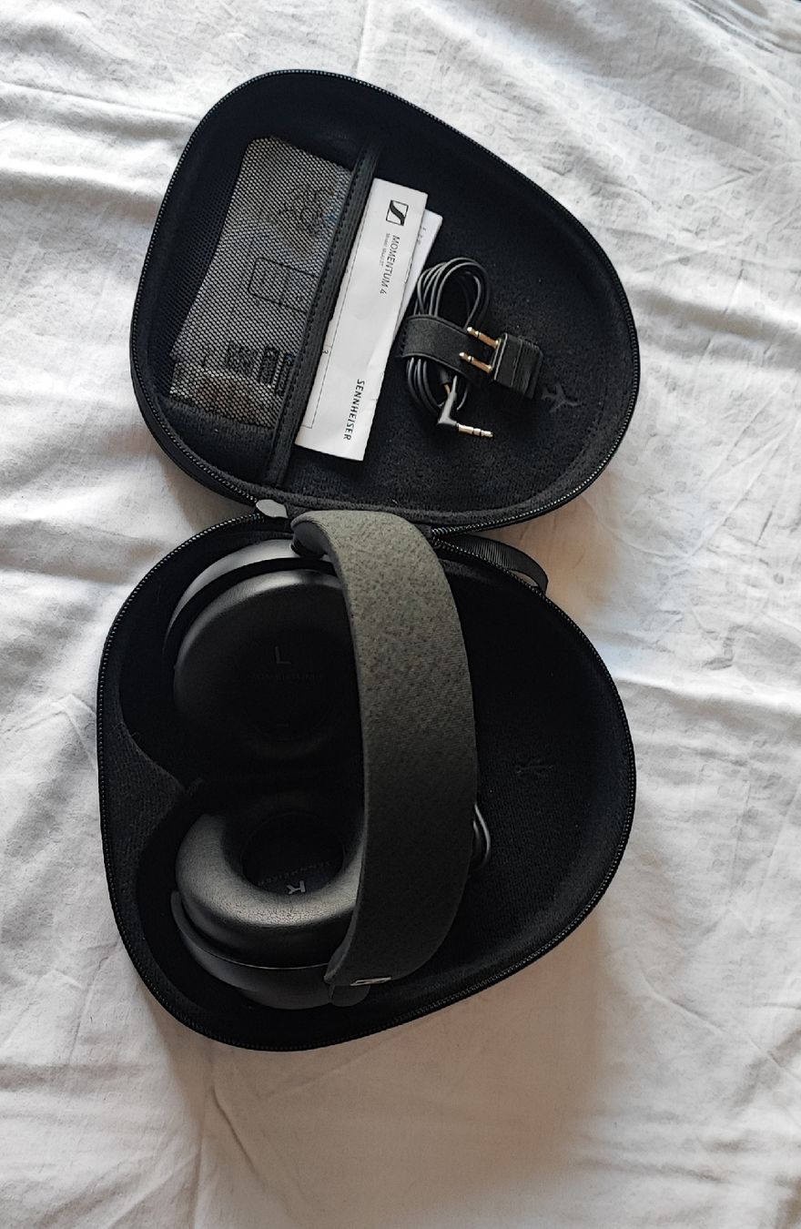 Sennheiser Kopfhörer: SENNHEISER Momentum 4 Wireless  Kopfhörer Over-ear – Gebraucht aus Zollikofen von zar_j67f 8