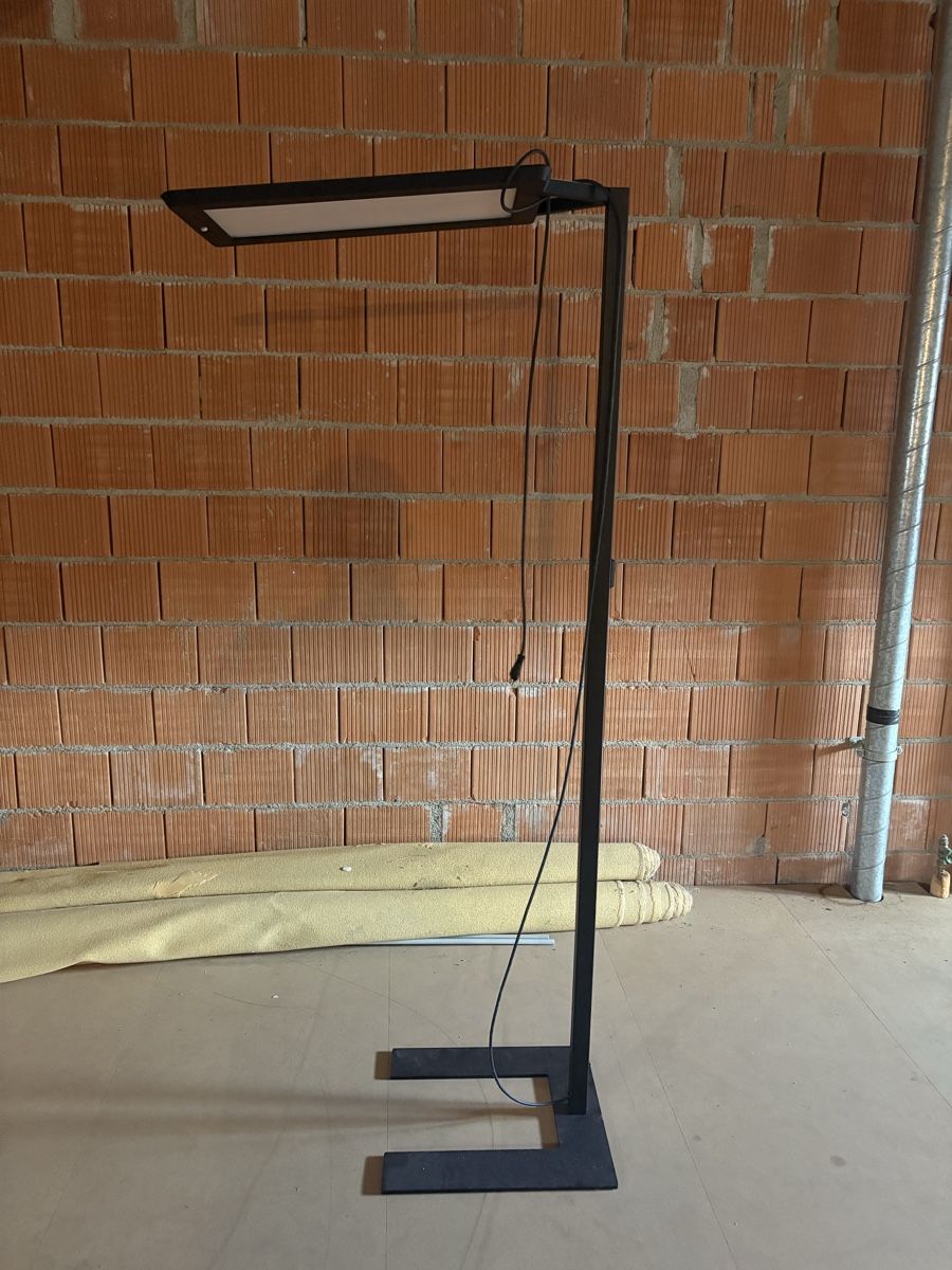 Lampade: Stehlampe Waldmann – Usato da Sirnach venduto da Verchauf95