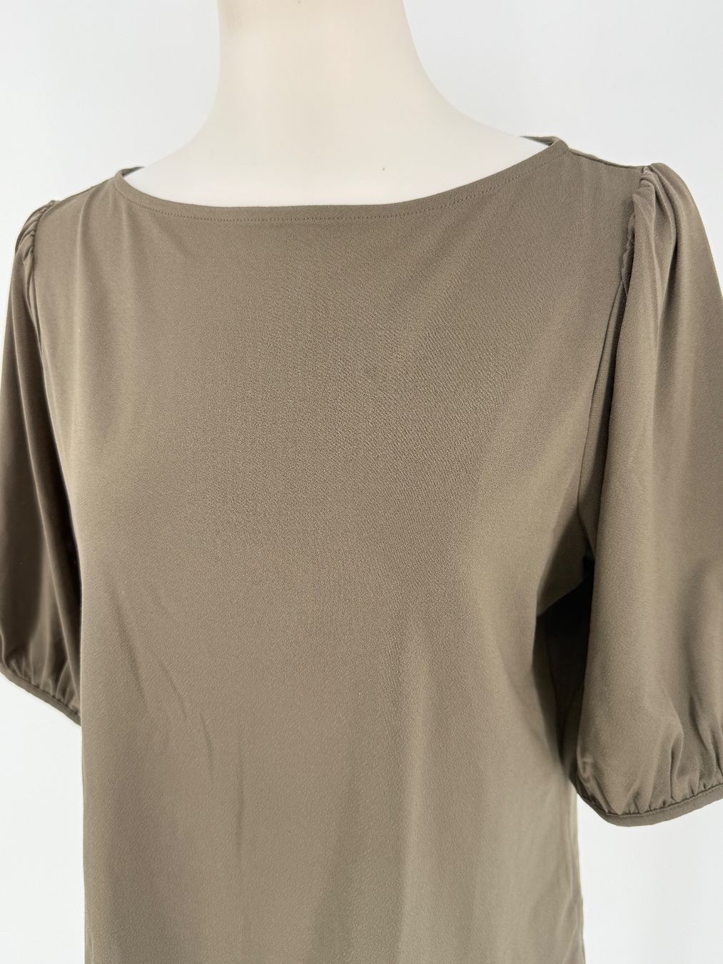T-shirt: Shirt mit Puffärmeln Gr. M von H&M – Usato da Auenstein venduto da moin. 1
