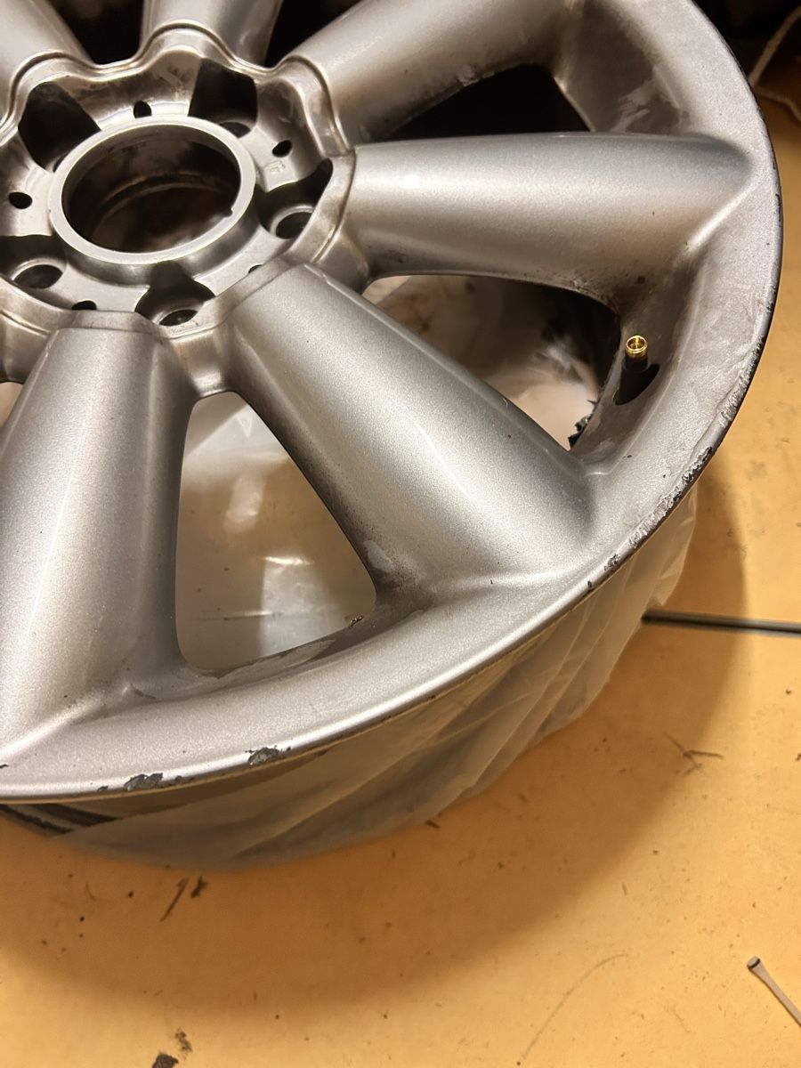 Mini Cerchioni: Genuine Mini Cooper Wheel, 7 1/2Jx18EH2+ – Usato da Schlieren venduto da panos94 6