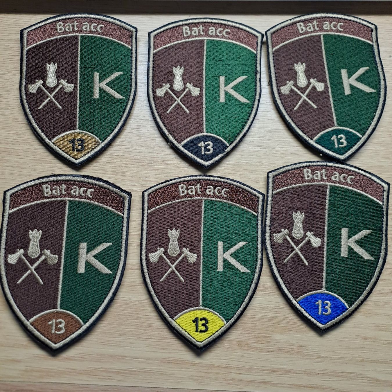 Schweizer Armee Placchette & Badge: Bat acc 13 – Nuovo (secondo la descrizione) da Gipf-Oberfrick venduto da Mig_29
