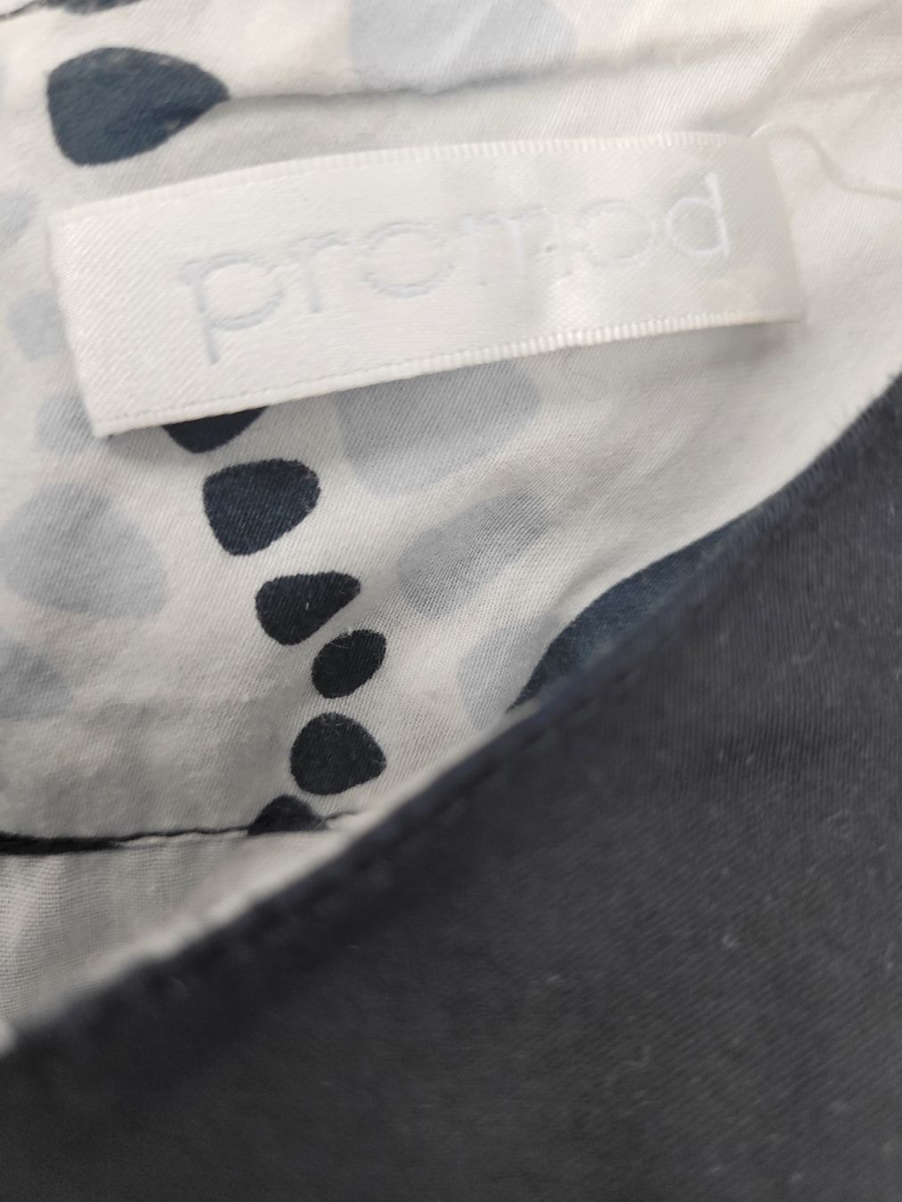 Promod Vestiti: PROMOD Robe noir/blanc – Usato da Lausanne venduto da PlusValue_Lausanne 2