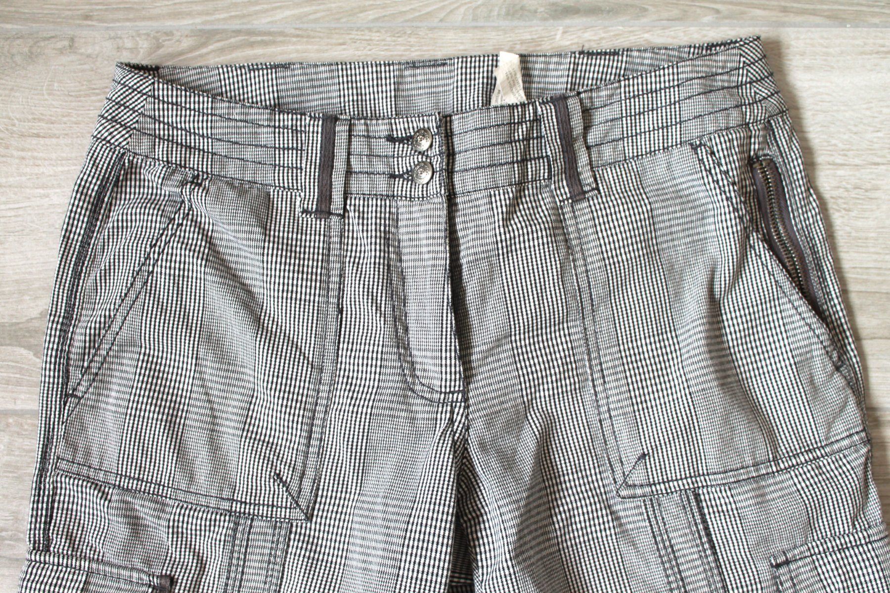 Pantaloni: Pantacourt taille 38 – Usato da Chez-le-Bart venduto da jasse 1