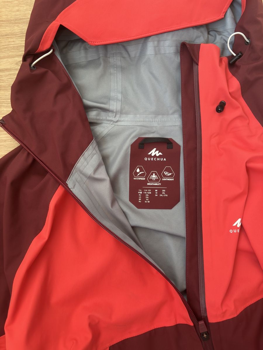 Decathlon Giacche: Veste de randonnée imperméable Quechua – Usato da Matten b. Interl venduto da AudreyWurges 1