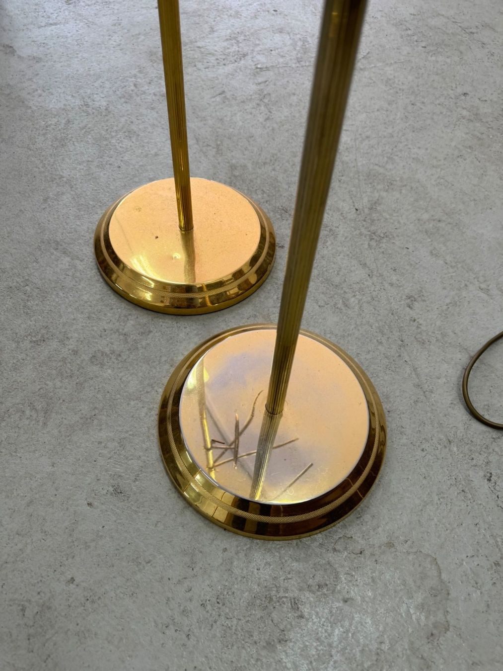 Sonstige Dekorationen & Accessoires: Elegant Vintage Brass Towel Racks – Gebraucht aus Gsteig b. Gstaad von Auctionly 2