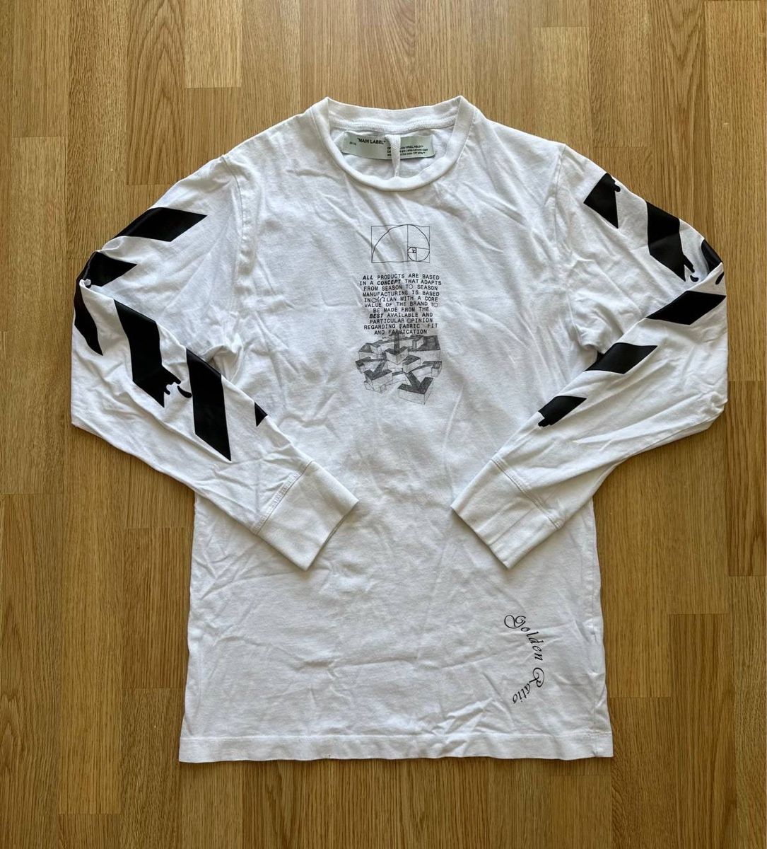 Off-White T-Shirts: Off white Longslive  – Gebraucht aus Pfäffikon ZH von Nataliia.