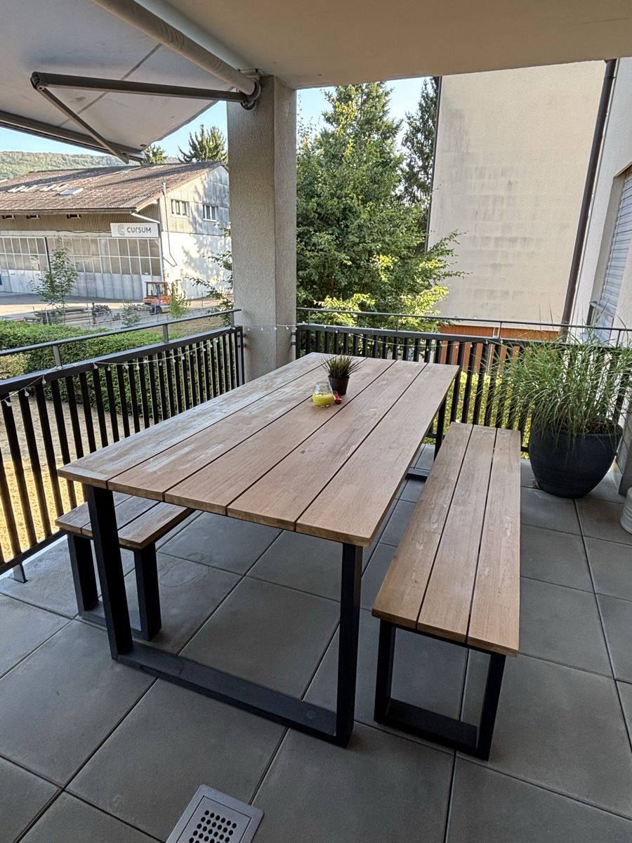 Micasa Set de table et chaises: Gartentisch inkl. Bänke – D'occasion à Möhlin par stiuy