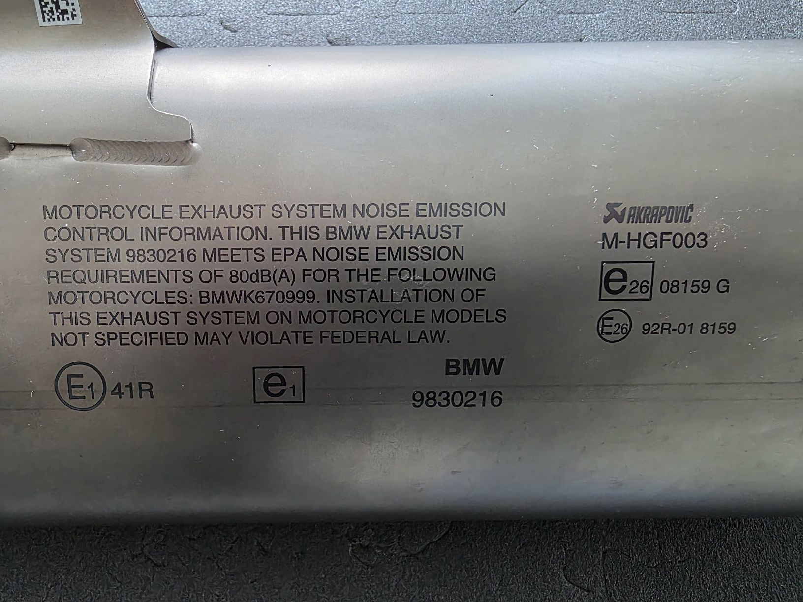 BMW Auspuffanlagen: Akrapovic K69 Endschalldämpfer – Gebraucht aus Belp von Ginus85 5