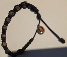 Armband mit Holzperlen und Jesus Medaillon gebraucht