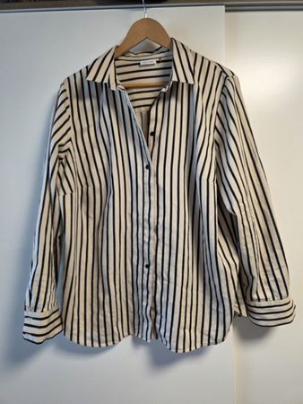 Gerry Weber striped shirt, size 46, great for summer!