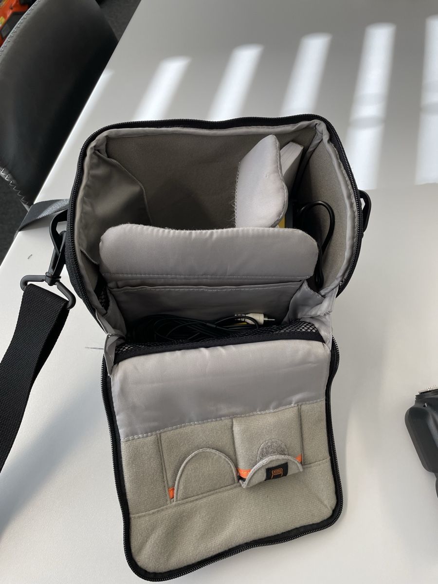 Canon Appareil photo: Spiegelreflexkamera Canon EOS 600D Objektiv Blitz Tasche – D'occasion à Frick par ive_6w85 5