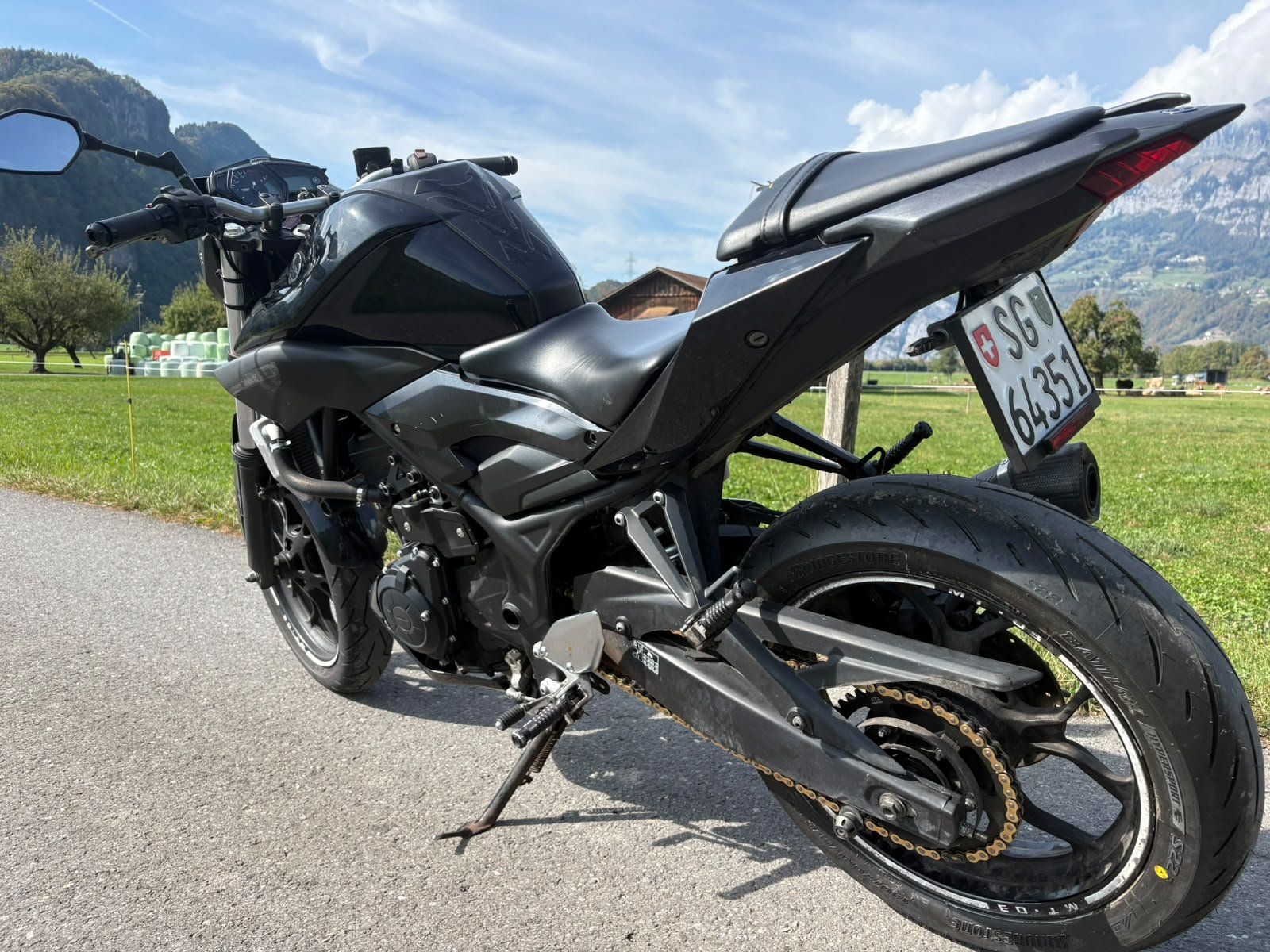 Yamaha Strasse: Schwarze Yamaha MT-03 – Gebraucht aus Flumserberg Portels von jan_bv2d 1