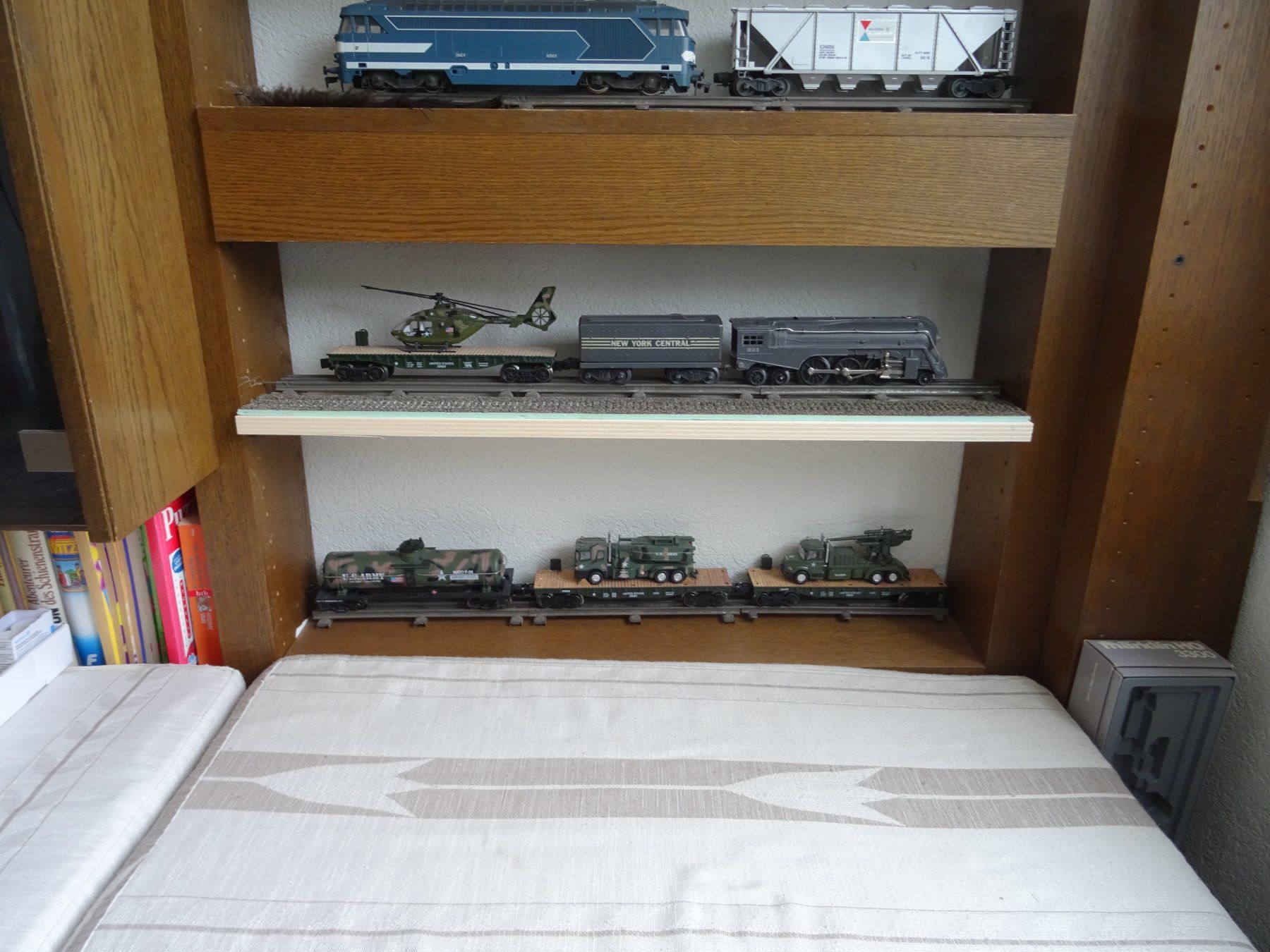 Modellini di ferrovie: US Dampflok mit 4 Wagen Spur 0 – Usato da Hirschthal venduto da Legov 8