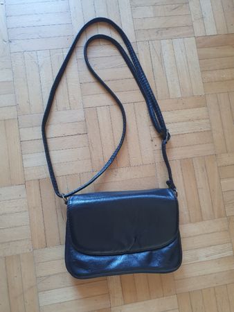 Kleine Umhänge-/Handtasche