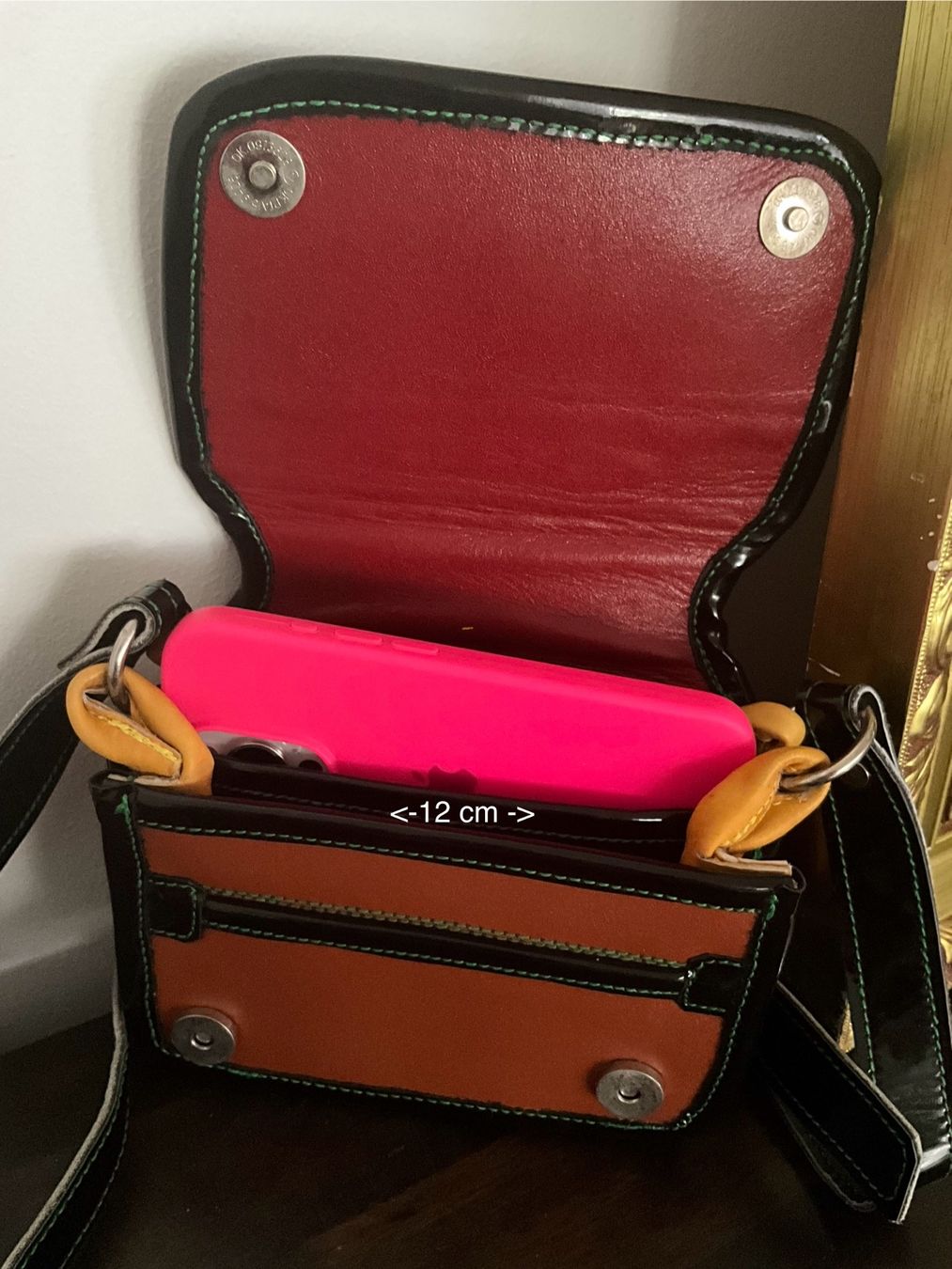 Vera Pelle Borse: Ledertasche in einem speziellen Design – Nuovo e nell'imballaggio originale da Bern venduto da Javero 4