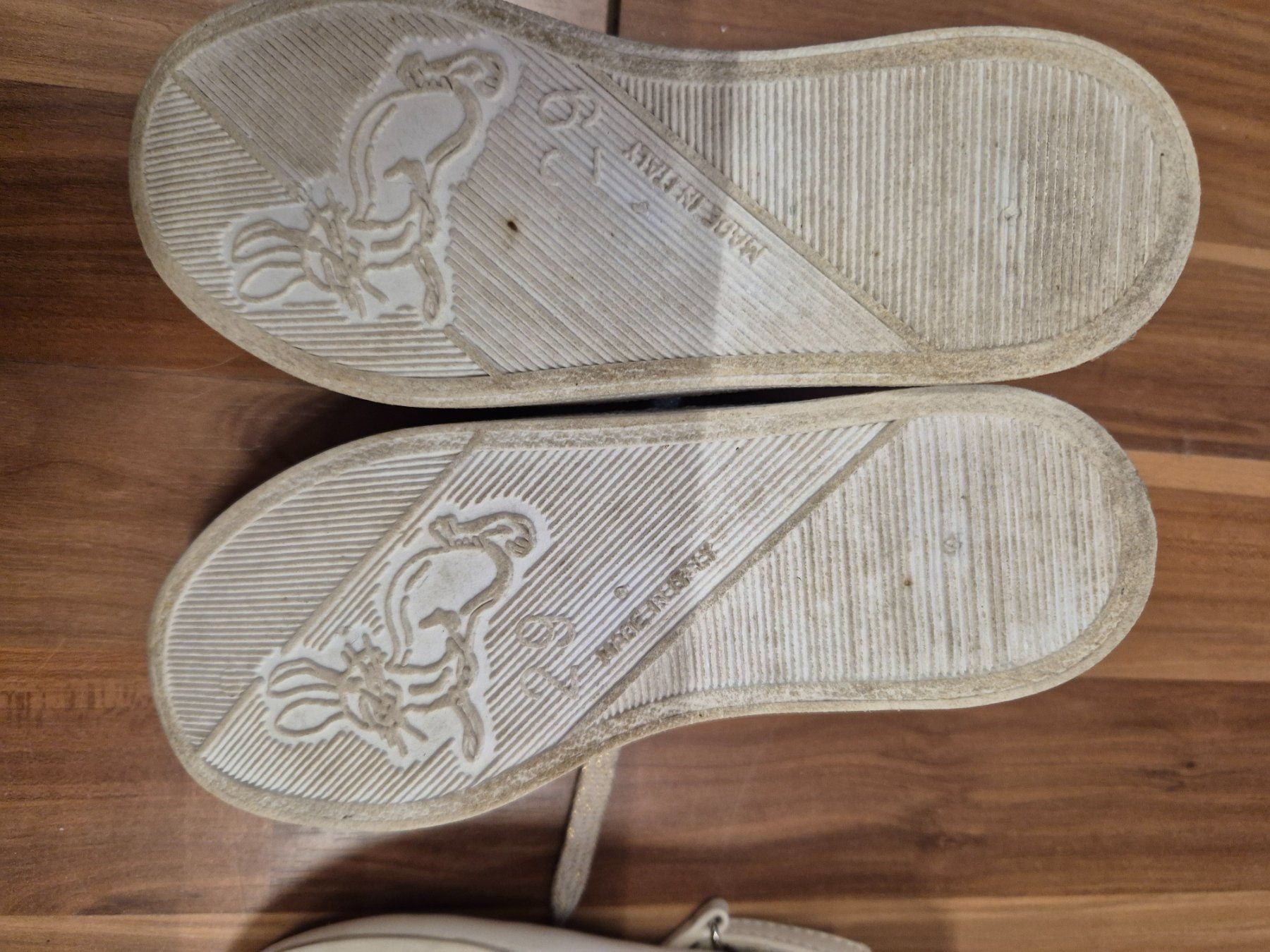 Schuhe für Mädchen: 1 Schuh gr 29 nach Wahl Guess Cupcake oder Giardini B1 – Gebraucht aus Schwarzenburg von Sunny0290 4