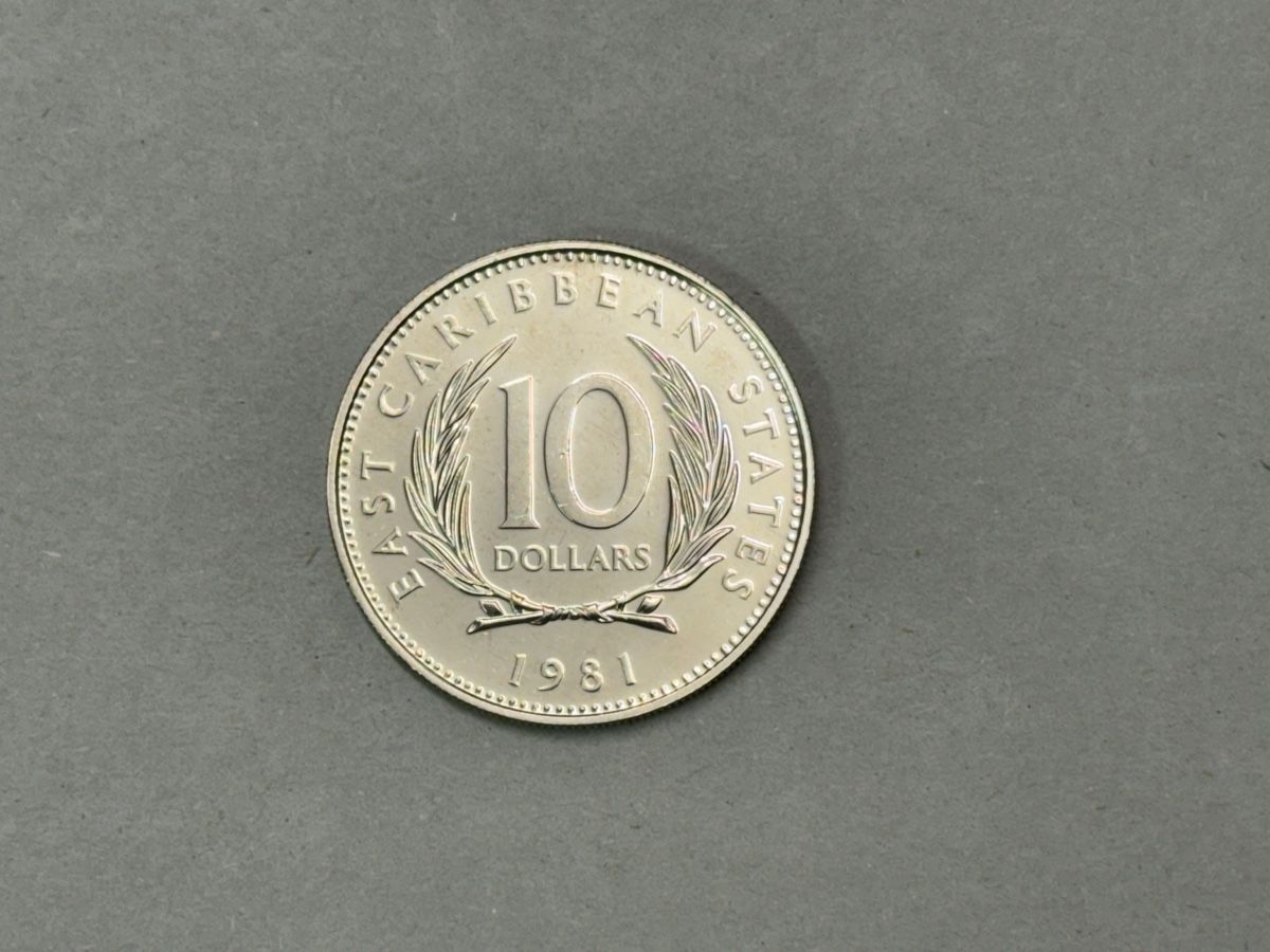 Tutti le monete: East Caribbean 10 Dollars 1981  – Nuovo (secondo la descrizione) da Zürich venduto da daki81