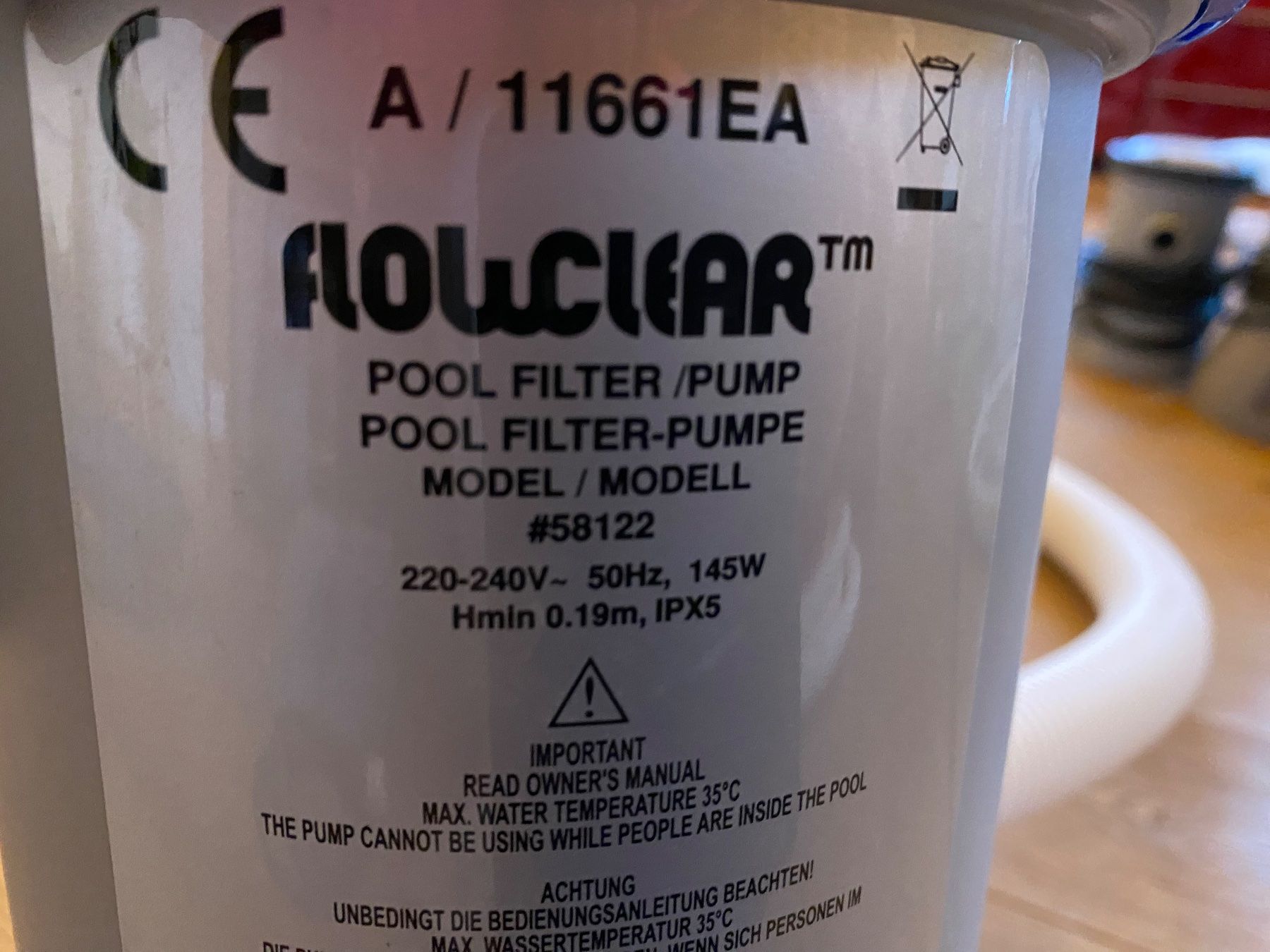 Bestway Piscine: Bestway Kartuschenfilterpumpe flowclear inkl.neuem Filter – Usato da Lenk im Simmental venduto da Miguelle 1