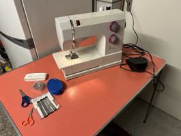 Nähmaschine MIO Standard Typ M3 mit ZubehÖr und Tasche