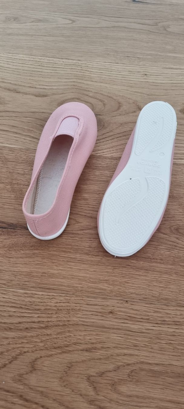 Scarpe per ragazzi: 10 Paar: Kinderschuhe Grösse 28-30 – Usato da Lachen SZ venduto da allesweg78 5