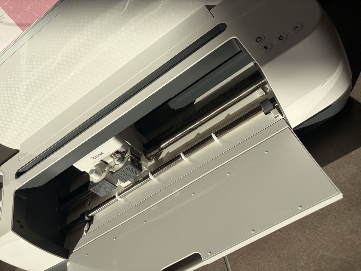 Cricut Kit bricolage: Machine de découpe Cricut Maker avec accessoires – Nuovo (secondo la descrizione) da Le Mont-sur-Lausanne venduto da it-sell 6