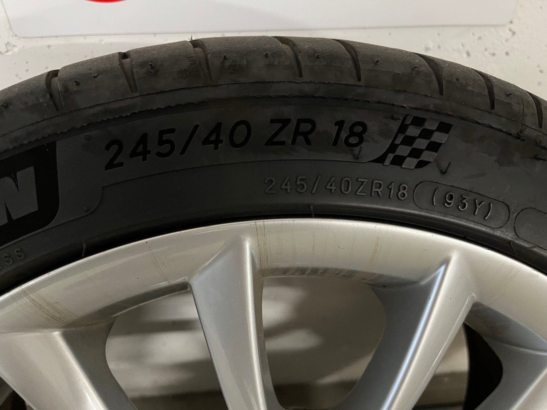 BMW Pneus & Kompletträder: Räder BMW E60, E61, Individual V-Speiche 152 – Gebraucht aus Muri AG von Remidemi7 7