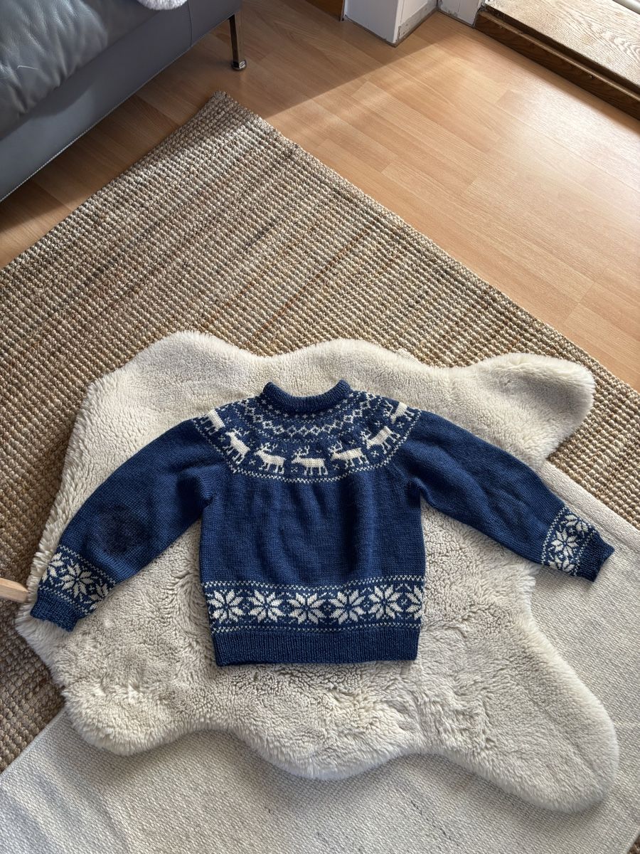 Pulls et sweat-shirts: Handgestrickter norwegischer Pullover, 134/140 – D'occasion à Bern par wisemagpie 4