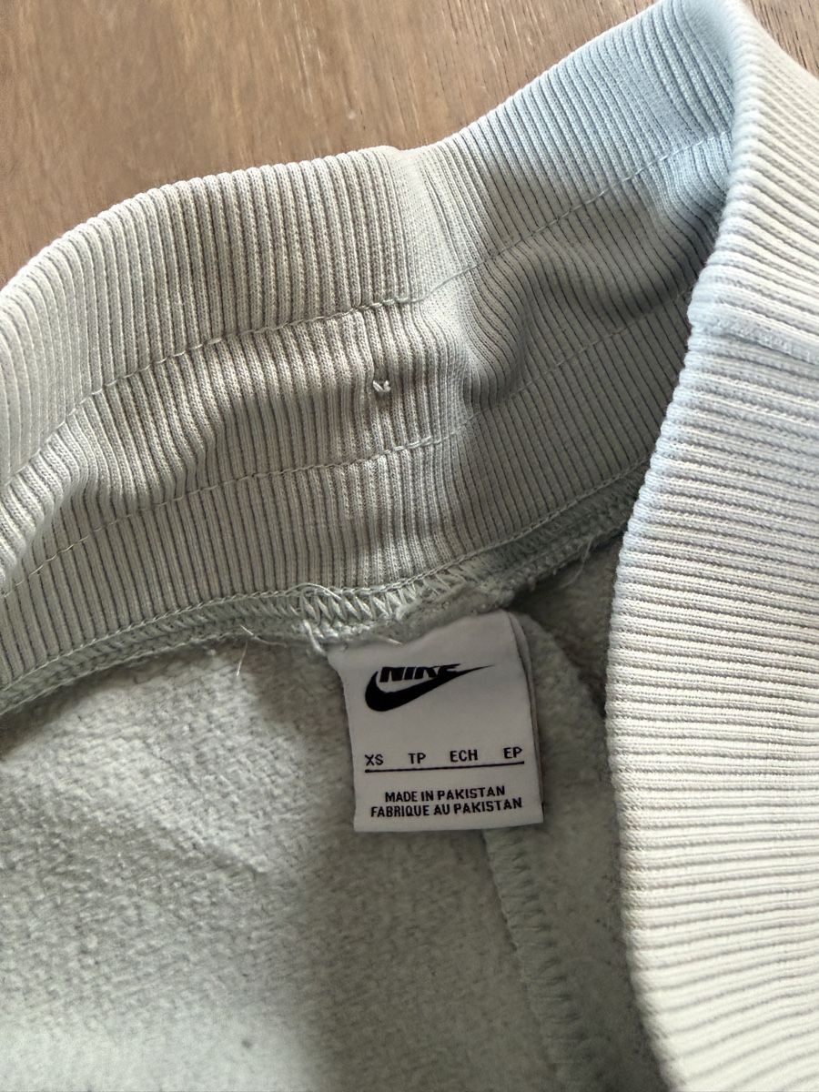 Nike Pantaloni: Nike Jogginghose Salbei , XS  – Usato da Richterswil venduto da Noelle80 1
