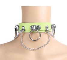 NEUES Halsband grün - silber mit dem Ring der O - 220206