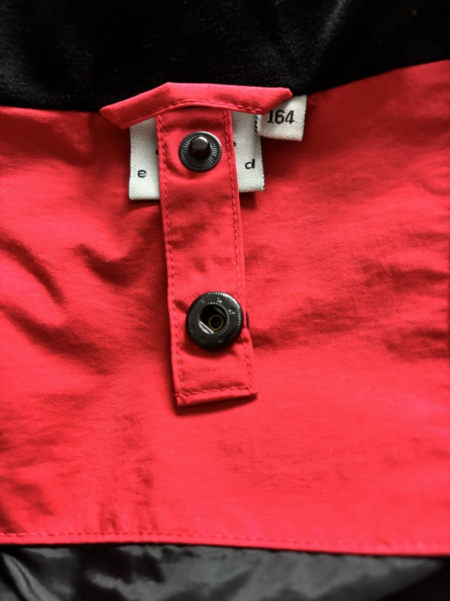 Jacken: Winter jacket for kinder old school size 164  – Gebraucht aus Belfaux von vik_c6z2 2