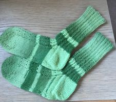 Schöne gestrickte Herrensocken NEU  Grösse 39/40/41