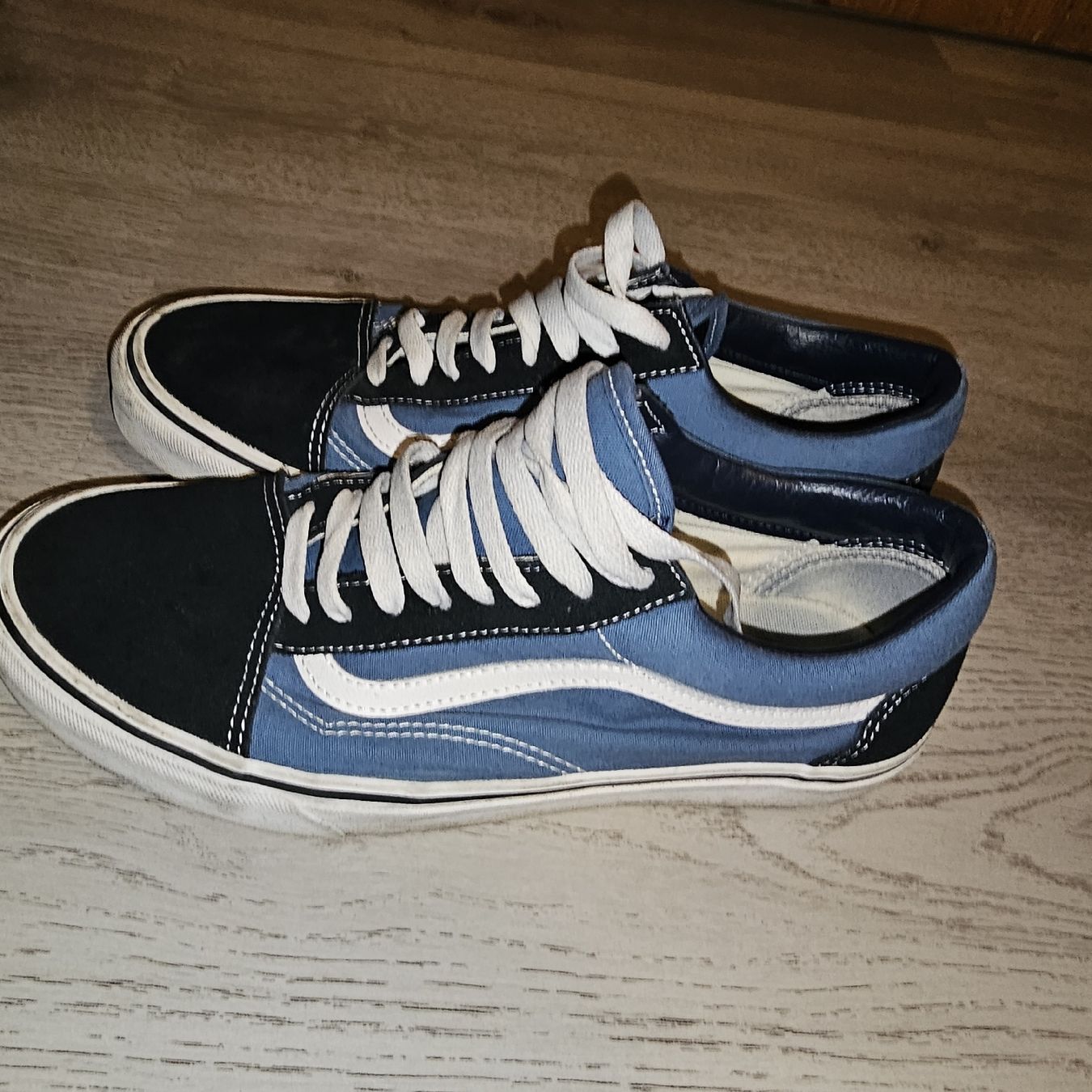 Vans Chaussures hommes: Vans 42,5 – D'occasion à Horw par BPi.