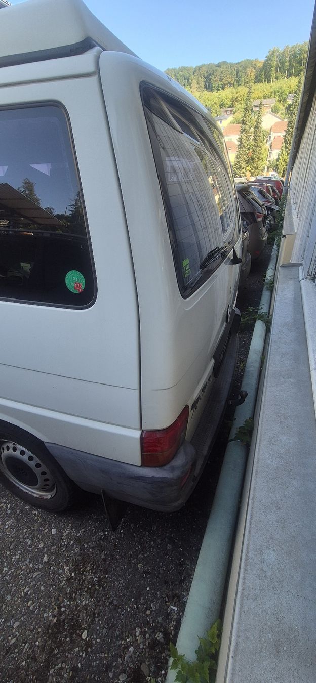 VW Automobili: VW T4 – Usato da Basel venduto da Cscro06 3