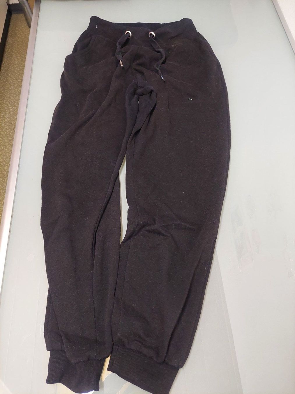 Hosen: Trainerhose – Gebraucht aus Unterbäch VS von Nifadi