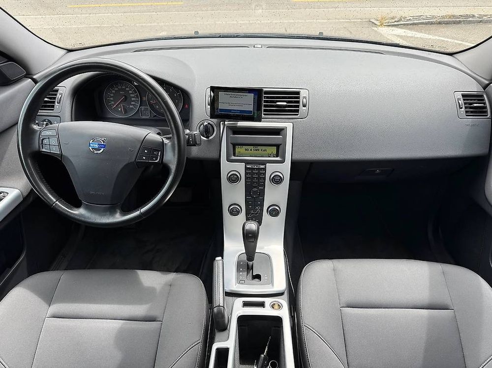 Volvo Automobili: VOLVO S40 T5 Momentum Geartronic 2010- 112 000 km Frisch MFK – Usato da Wil SG venduto da Adeja09 6