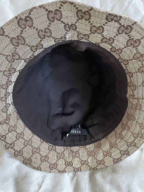 Copricapi, berretti & cappellini: Gucci bucket hat  – Usato da Zurich venduto da MariaSPO 1