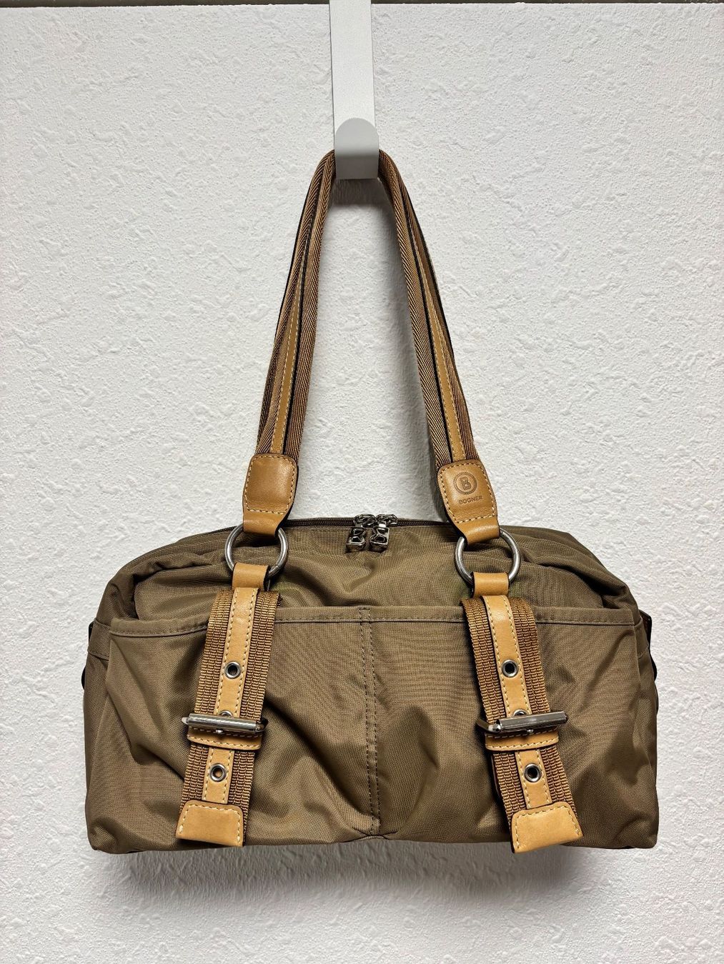Bogner Sacs femmes: Bogner Schultertasche braun – D'occasion à Bottmingen par ana_5hrv 1