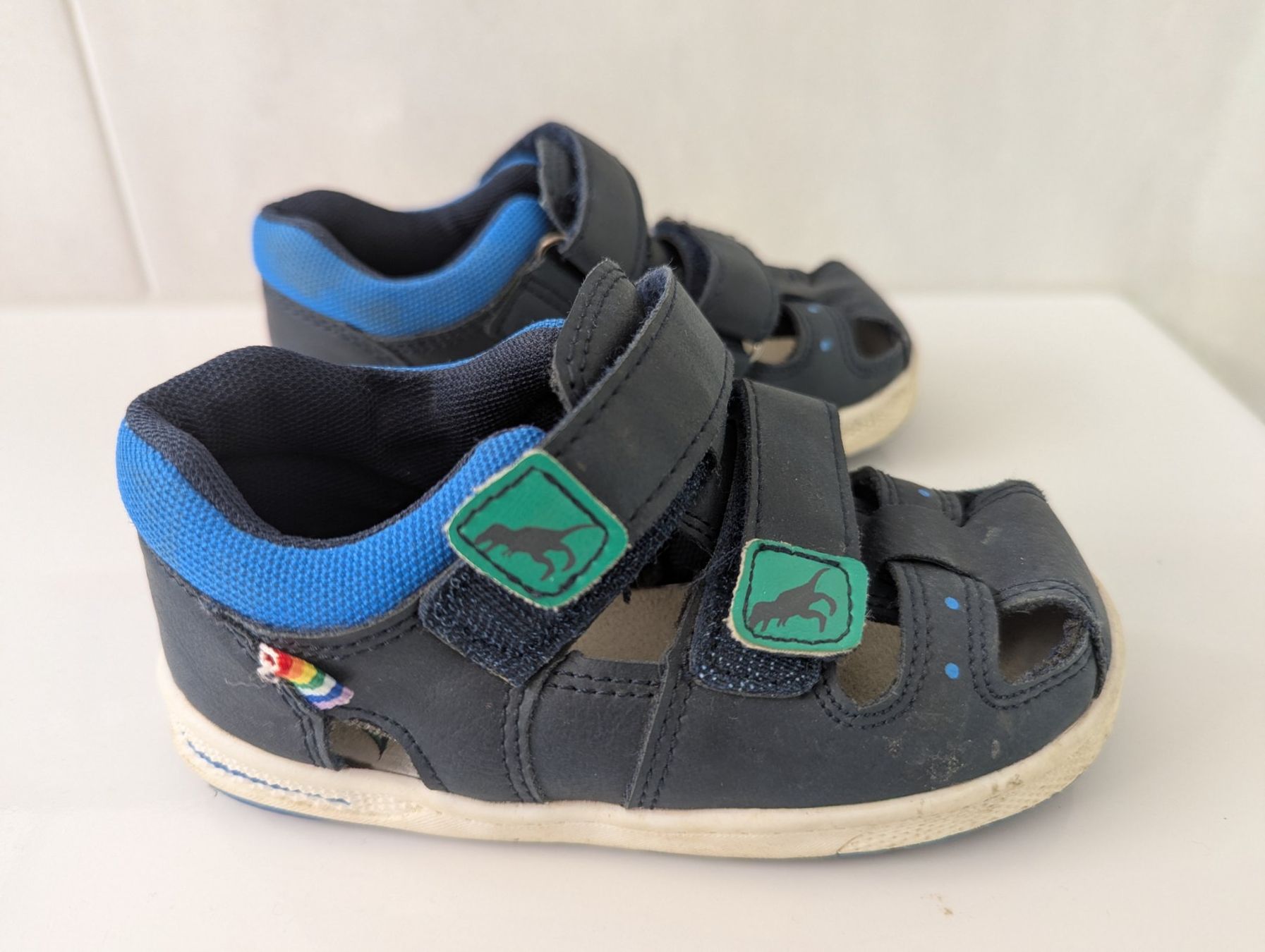 Scarpe per ragazzi: Sandalen Gr. 24 mit Dinosaurier – Usato da Ostermundigen venduto da abracadabra16 1
