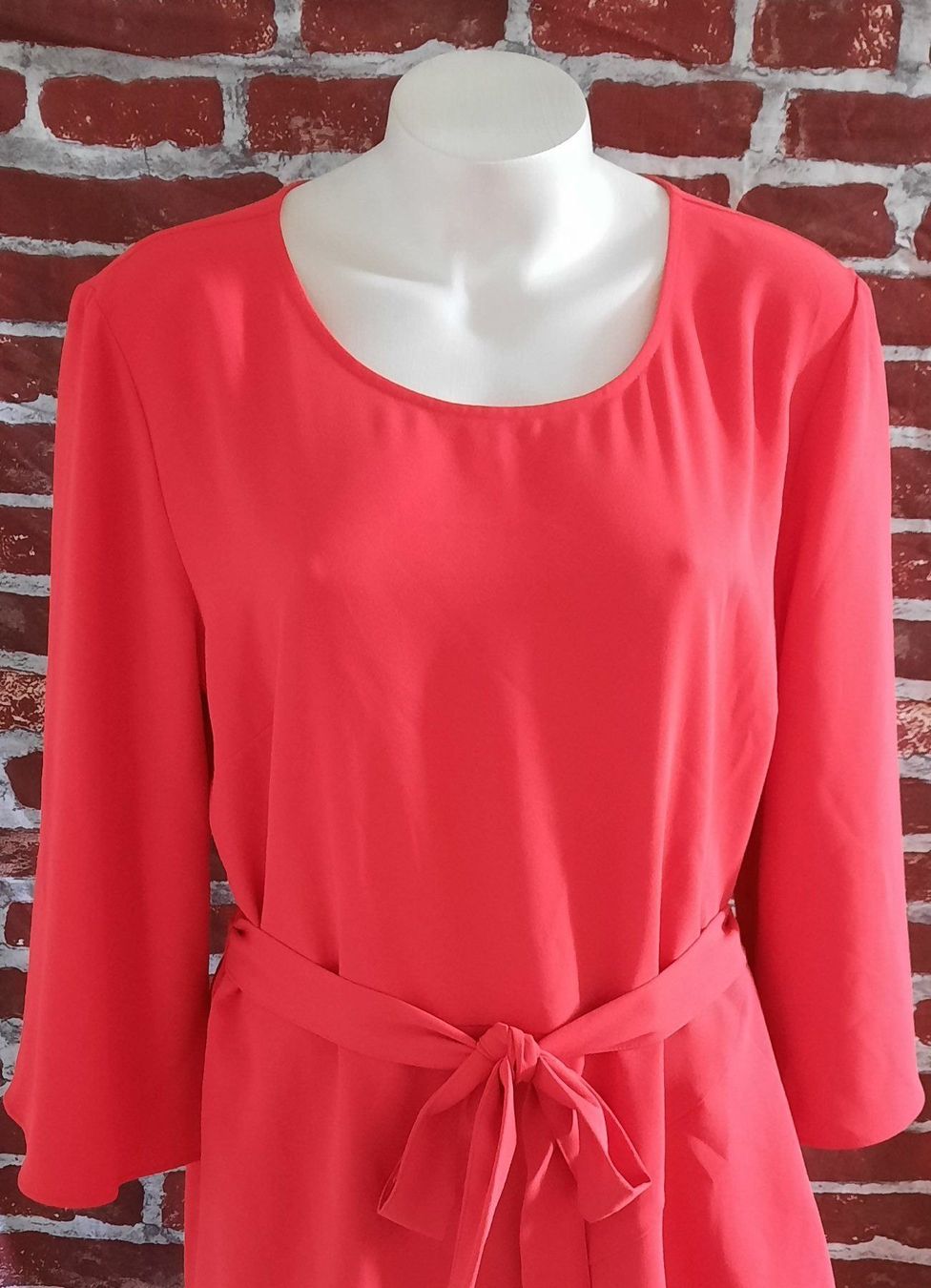 Avant Premiere Kleider: AVANT PREMIERE edles Midikleid rot Gr.44 – Neu (gemäss Beschreibung) aus Seuzach von VT-Collections1 4